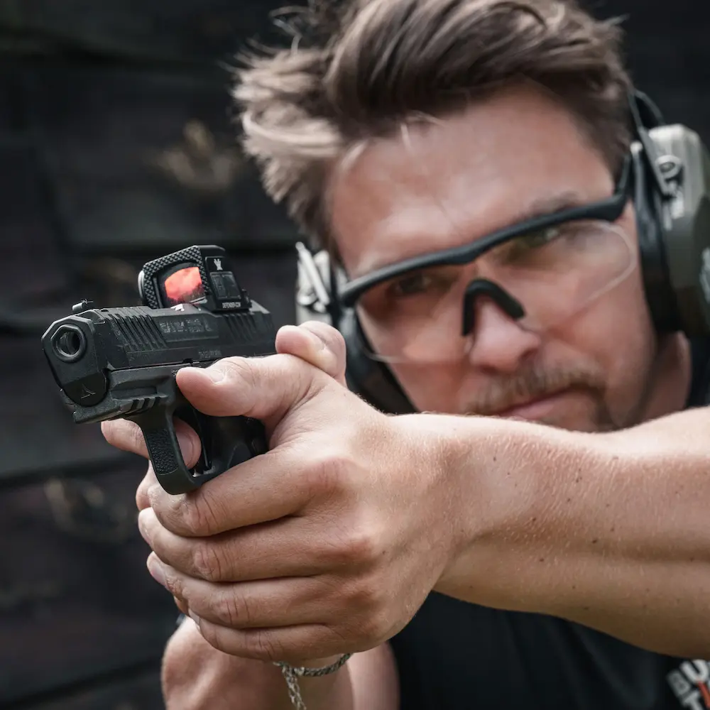 Pistolet Canik Prime Radian szary zamek Optics Ready i magwell